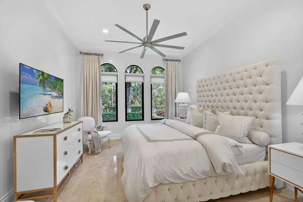 213 Via Palacio Palm Beach Gardens FL 33418