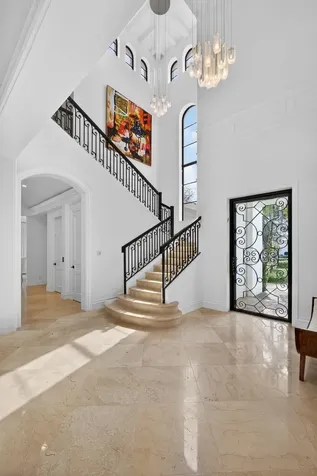 213 Via Palacio Palm Beach Gardens FL 33418