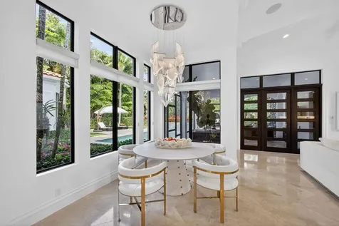 213 Via Palacio Palm Beach Gardens FL 33418