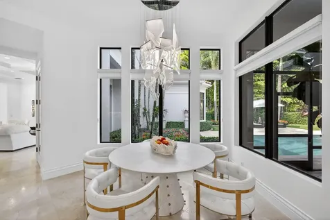 213 Via Palacio Palm Beach Gardens FL 33418