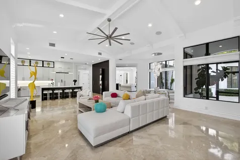 213 Via Palacio Palm Beach Gardens FL 33418