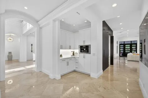 213 Via Palacio Palm Beach Gardens FL 33418
