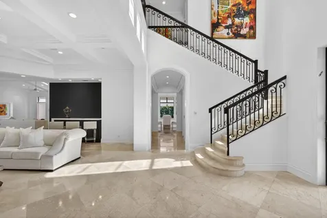 213 Via Palacio Palm Beach Gardens FL 33418