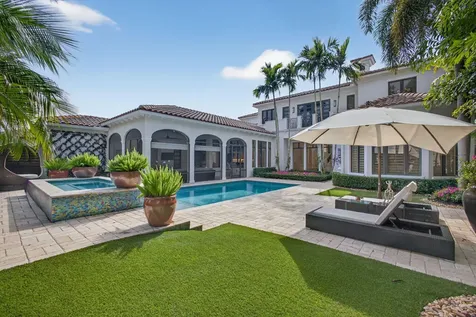 213 Via Palacio Palm Beach Gardens FL 33418