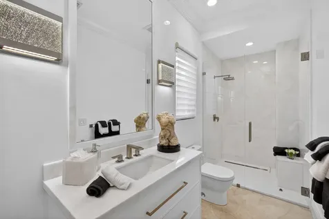 213 Via Palacio Palm Beach Gardens FL 33418
