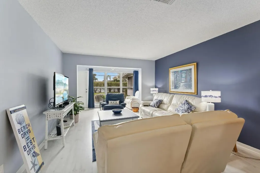 1130 Cactus Terrace Delray Beach FL 33445