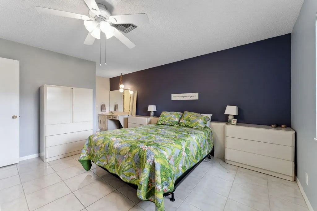 1130 Cactus Terrace Delray Beach FL 33445