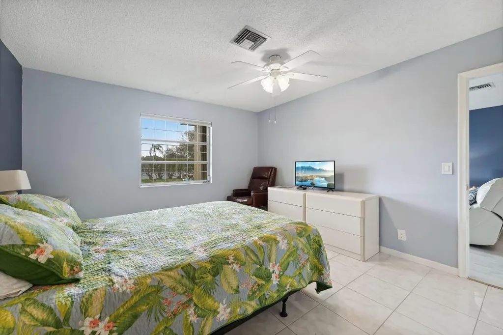 1130 Cactus Terrace Delray Beach FL 33445