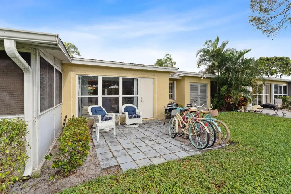 1130 Cactus Terrace Delray Beach FL 33445