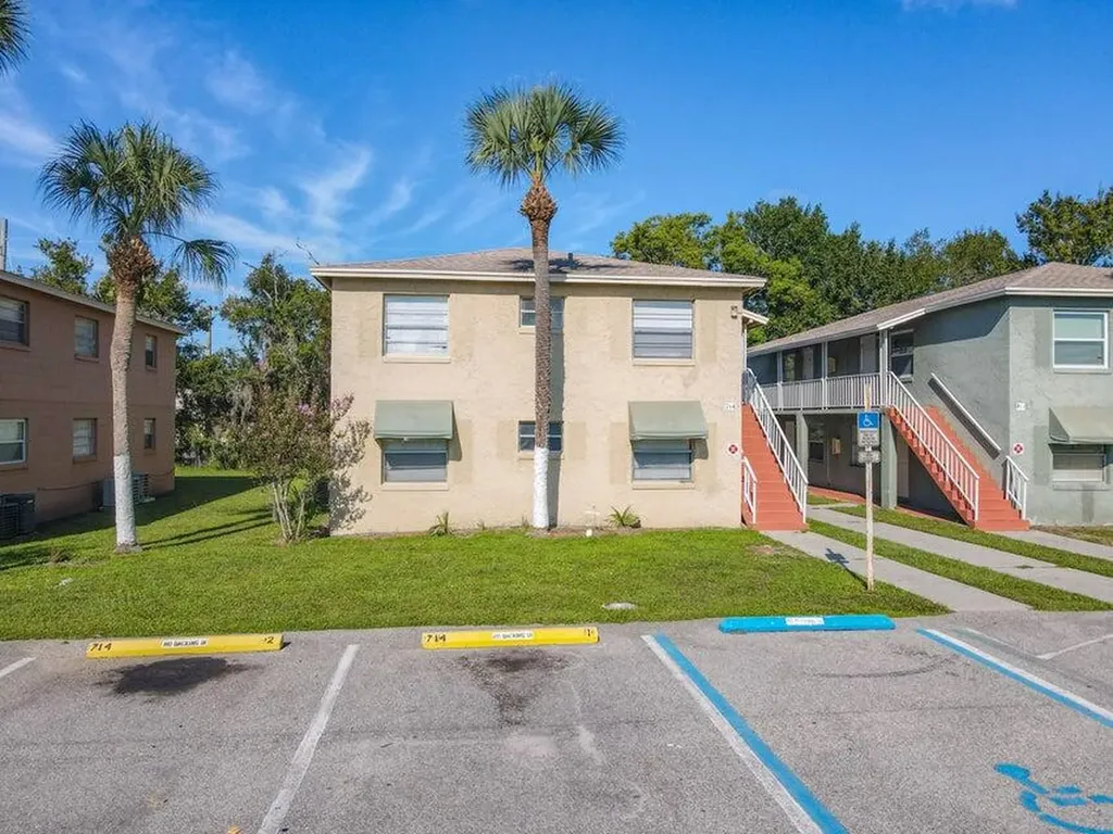 714 Michigan Court St. Cloud FL 34769