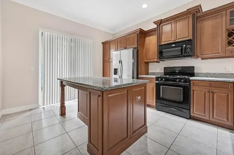 3061 NW 125th Avenue Sunrise FL 33323