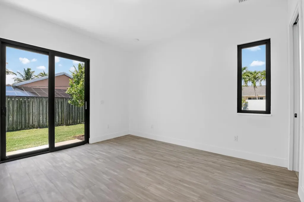 3920 Espan Court Palm Springs FL 33461