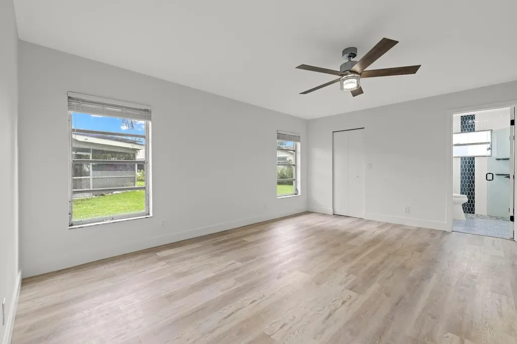 4473 Pine Garden Lane Lake Worth FL 33467