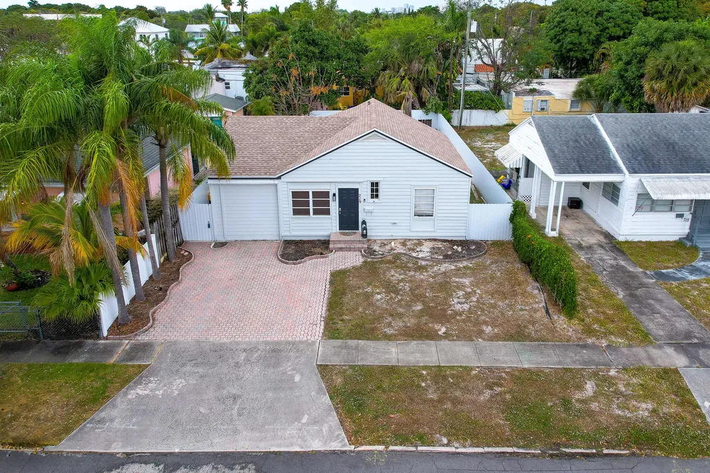 719 Valley Forge Road West Palm Beach FL 33405
