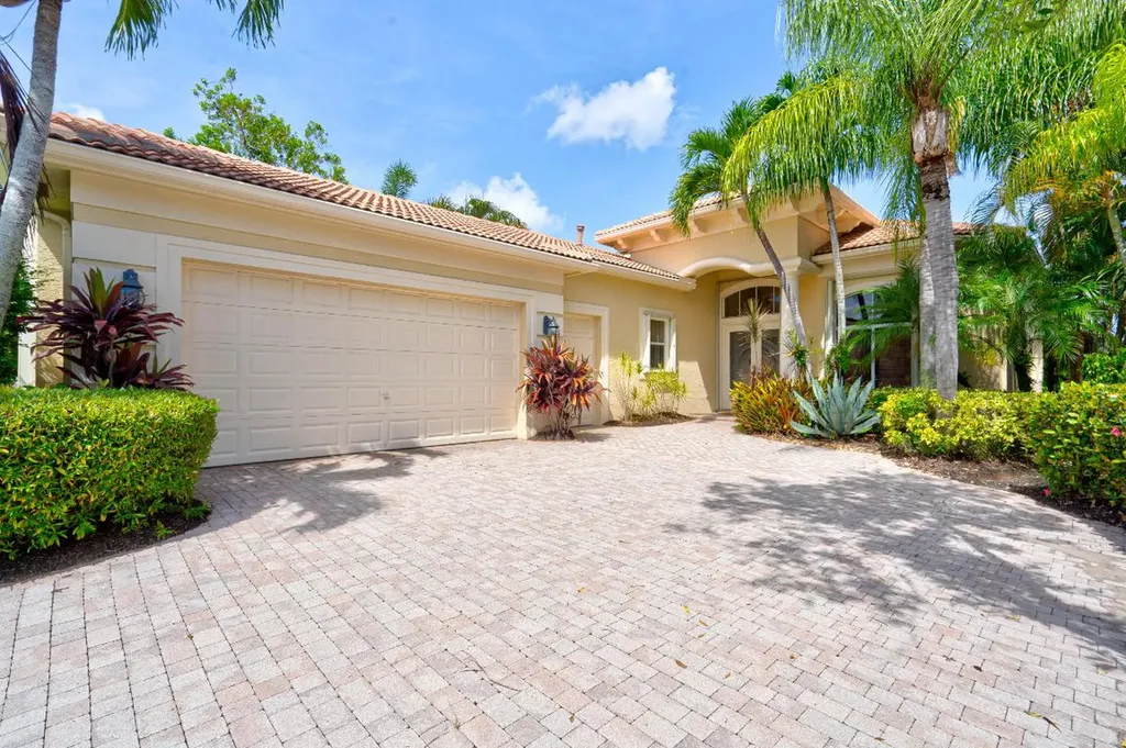 119 Esperanza Way Palm Beach Gardens FL 33418
