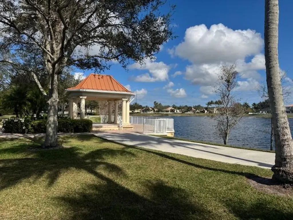 8019 Inagua Lane Wellington FL 33414