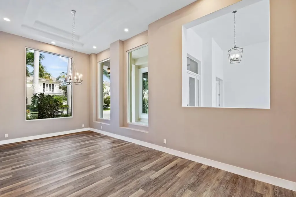 533 E Alexander Palm Road Boca Raton FL 33432