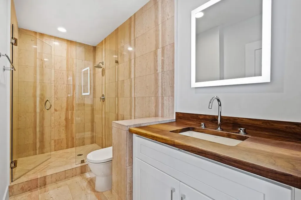 533 E Alexander Palm Road Boca Raton FL 33432