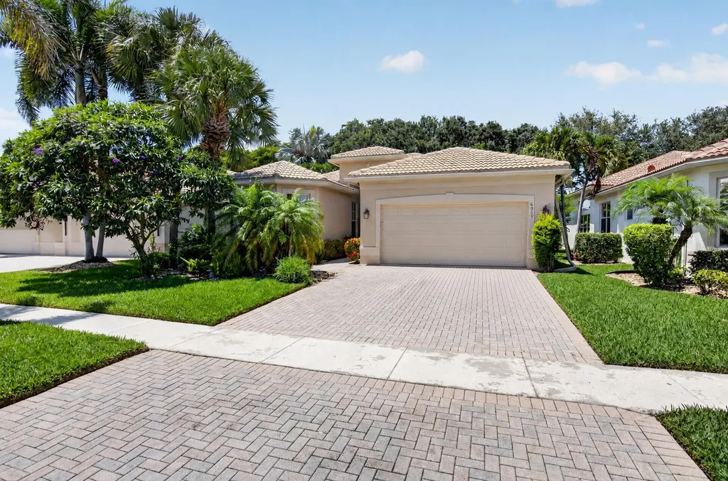 6959 Imperial Beach Circle Delray Beach FL 33446