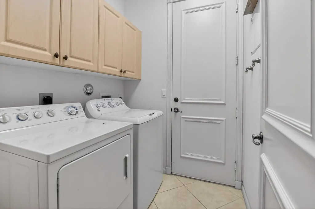 6959 Imperial Beach Circle Delray Beach FL 33446