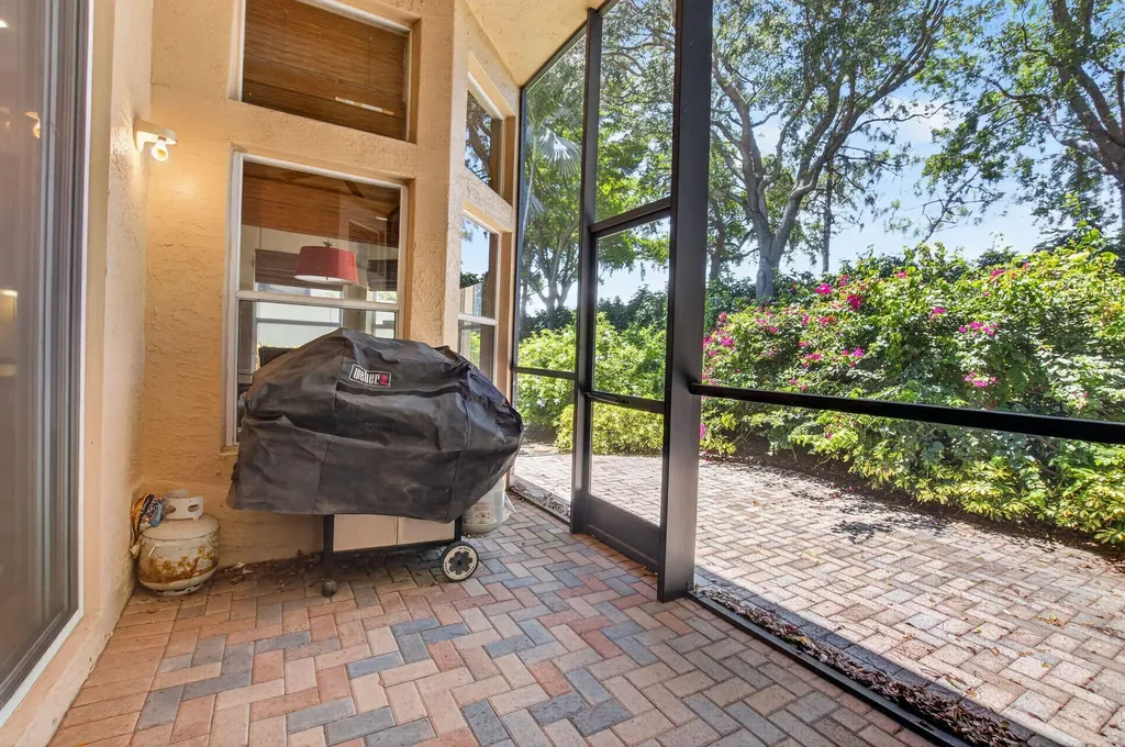 6959 Imperial Beach Circle Delray Beach FL 33446
