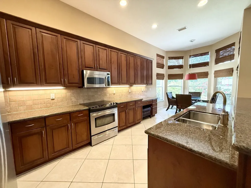 6959 Imperial Beach Circle Delray Beach FL 33446