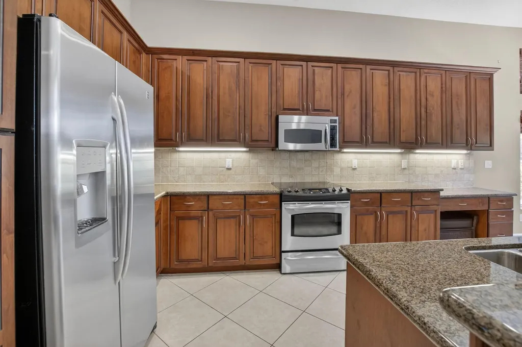 6959 Imperial Beach Circle Delray Beach FL 33446