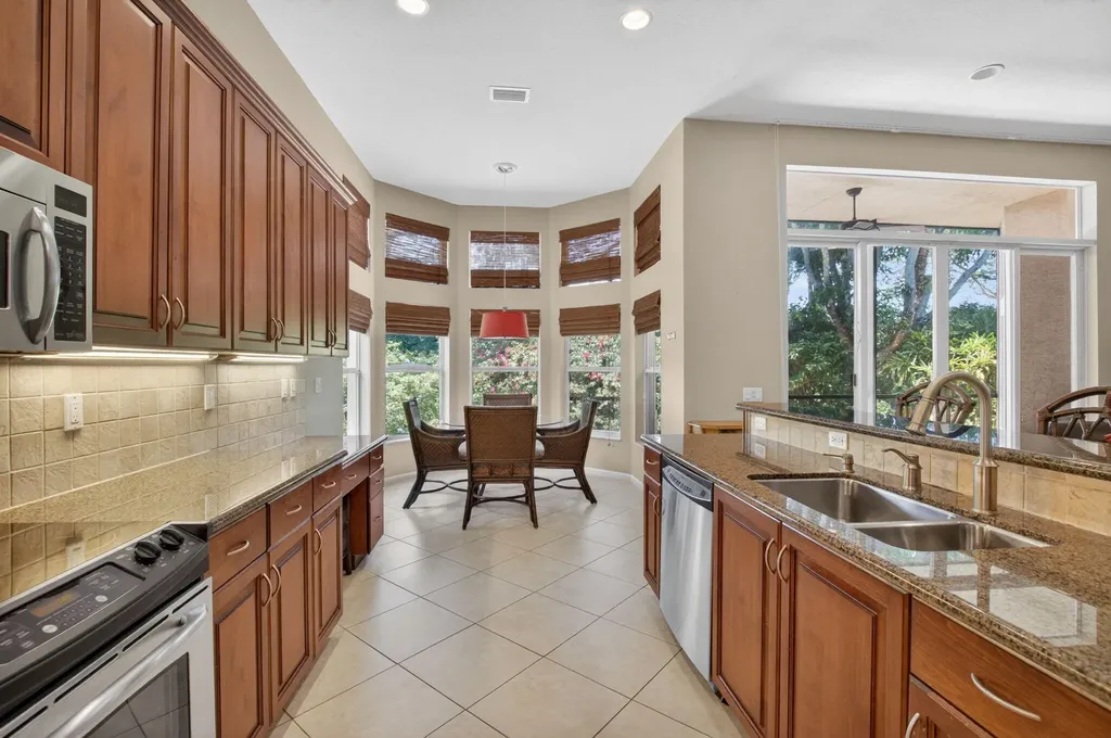 6959 Imperial Beach Circle Delray Beach FL 33446