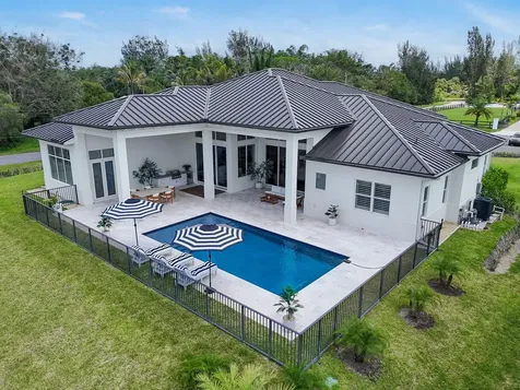 9105 Whippoorwill Trail Jupiter FL 33478