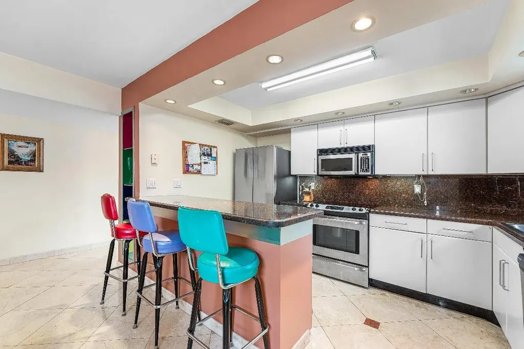 20200 W Country Club Drive Aventura FL 33180