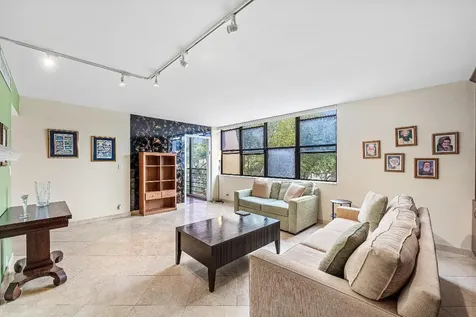 20200 W Country Club Drive Aventura FL 33180