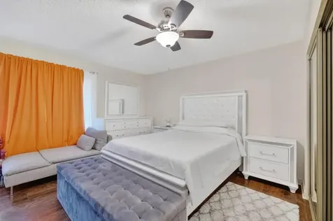1236 SW 75th Avenue North Lauderdale FL 33068