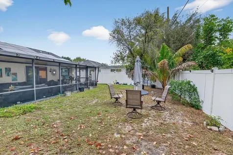 1236 SW 75th Avenue North Lauderdale FL 33068