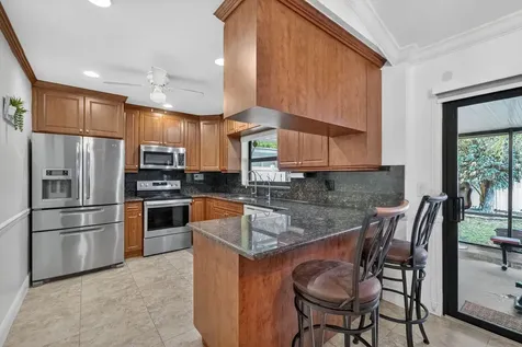 1236 SW 75th Avenue North Lauderdale FL 33068
