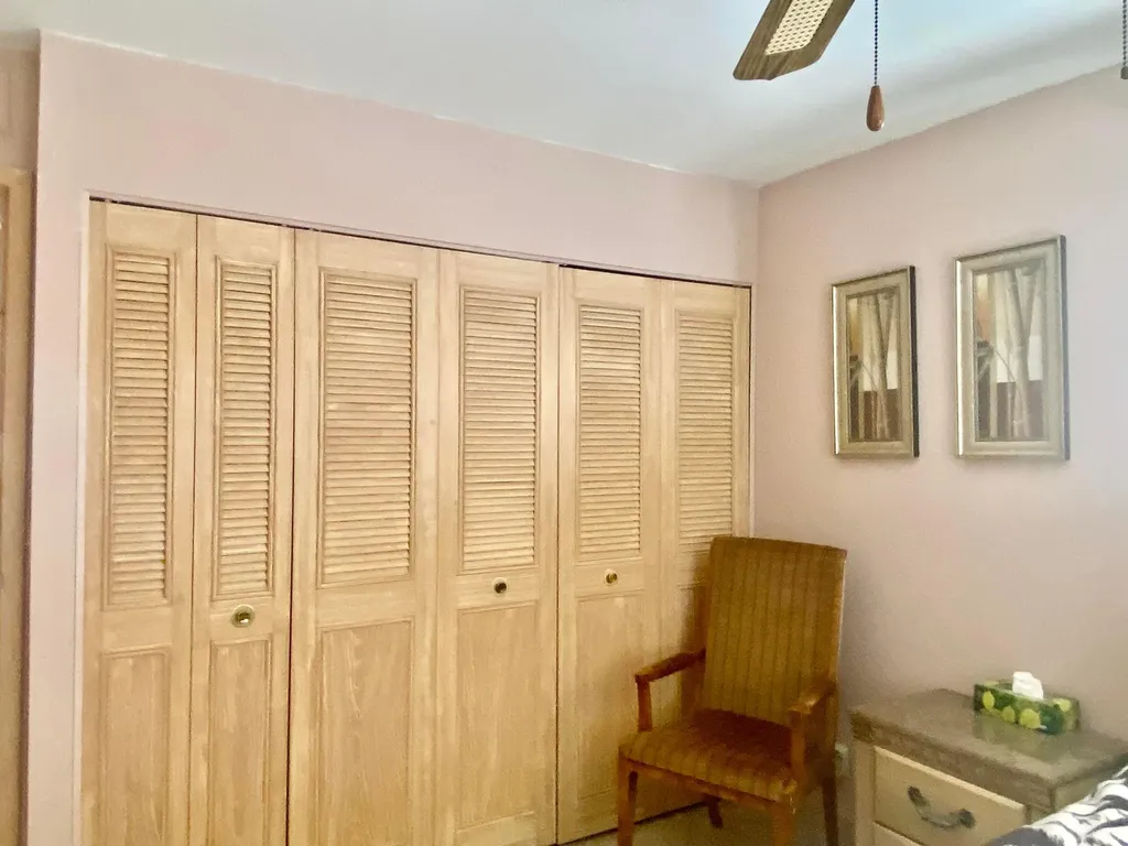 64 Flanders B Delray Beach FL 33484
