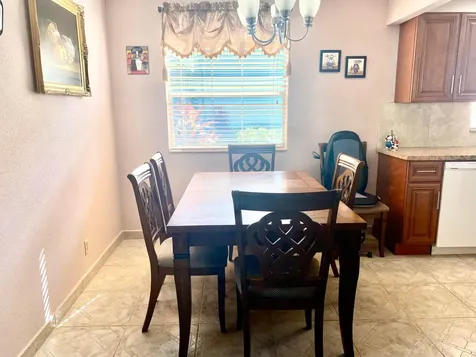 64 Flanders B Delray Beach FL 33484