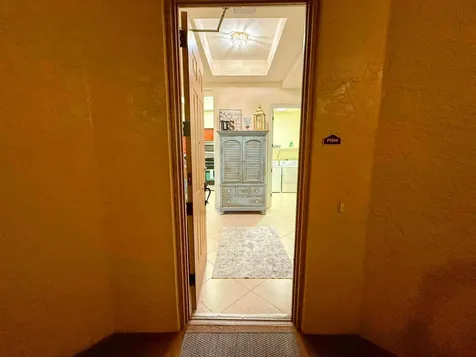 20 Orange Avenue Fort Pierce FL 34950
