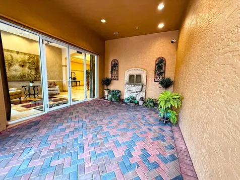 20 Orange Avenue Fort Pierce FL 34950