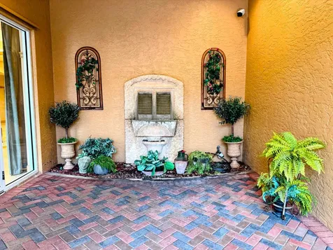 20 Orange Avenue Fort Pierce FL 34950