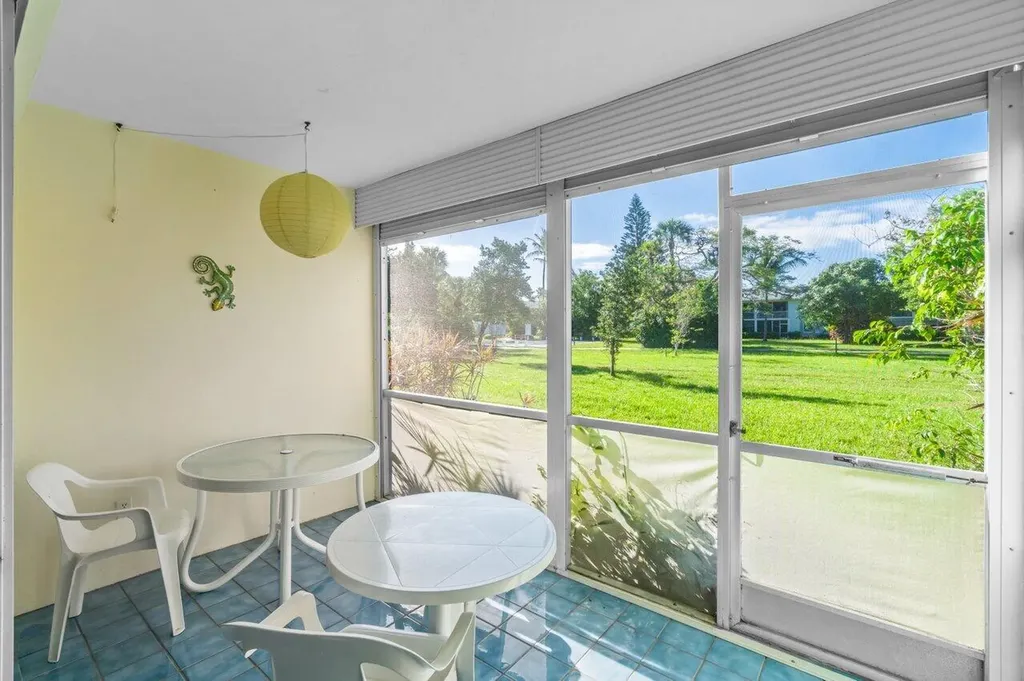 2460 SW 22nd Avenue Delray Beach FL 33445