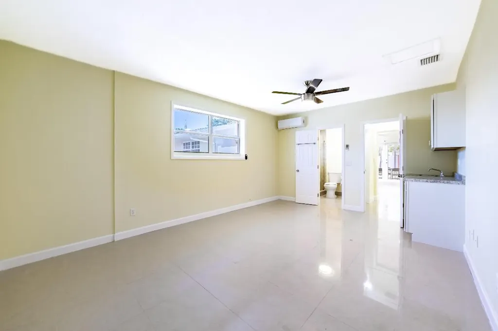 3730 NE 13th Terrace Pompano Beach FL 33064