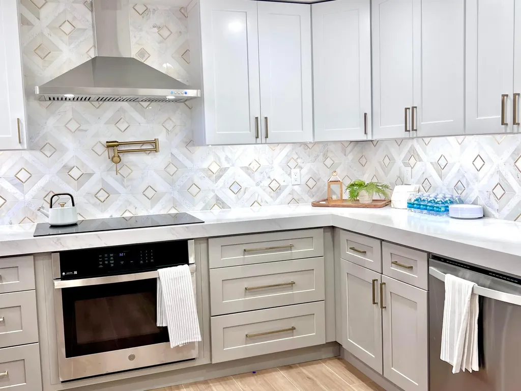 118 SW 9th Avenue Delray Beach FL 33444