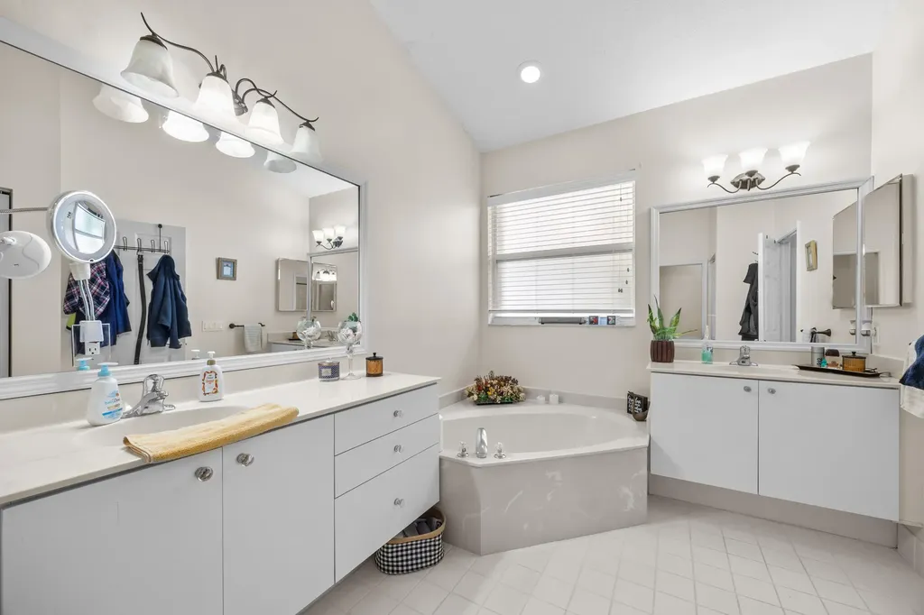 148 NW Pleasant Grove Way Port St Lucie FL 34986