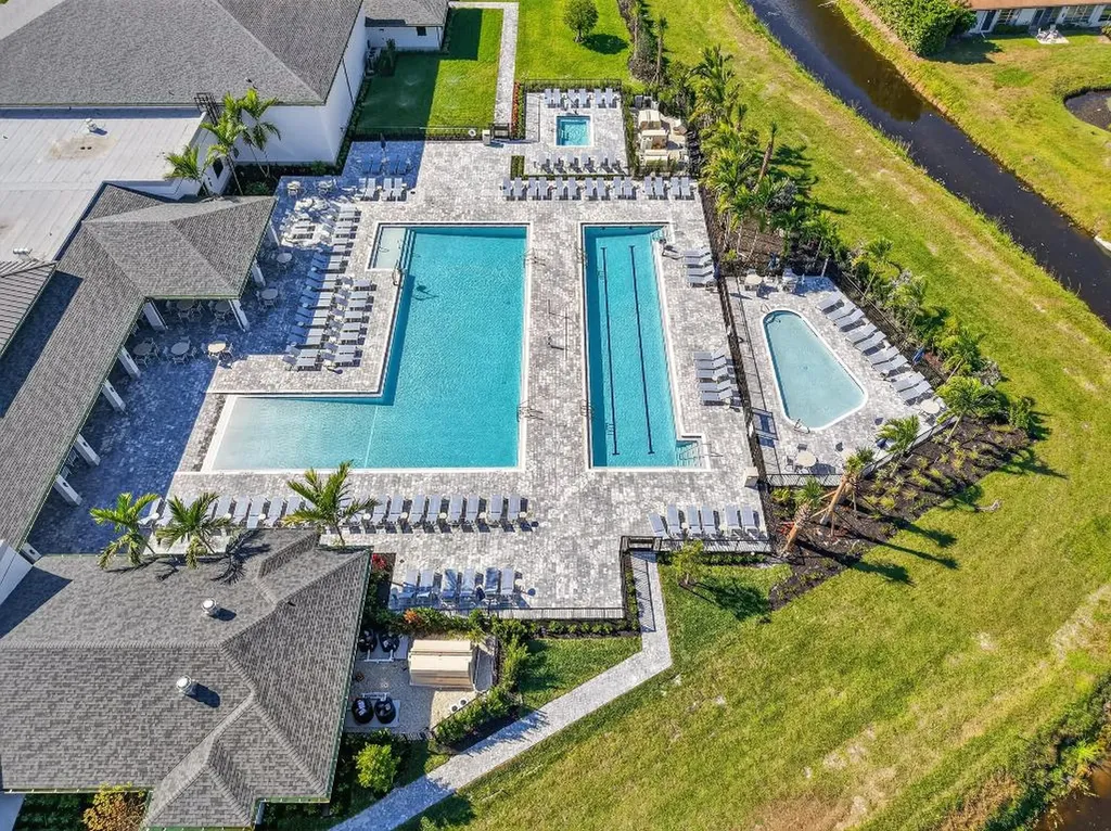 13729 Date Palm Court Delray Beach FL 33484