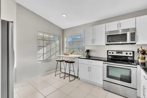 5104 N La Sedona Circle Delray Beach FL 33484