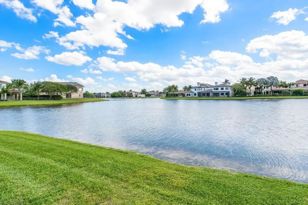 17526 Grand Este Way Boca Raton FL 33496