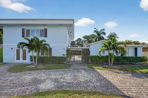 736 NE 34th Court Oakland Park FL 33334