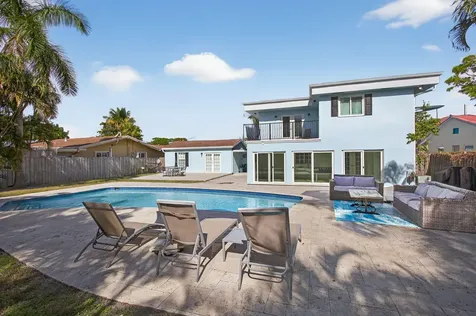 736 NE 34th Court Oakland Park FL 33334