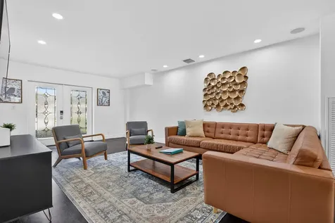 736 NE 34th Court Oakland Park FL 33334