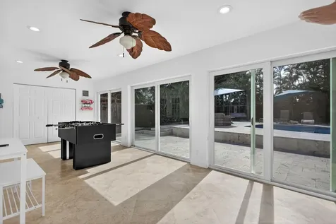 736 NE 34th Court Oakland Park FL 33334